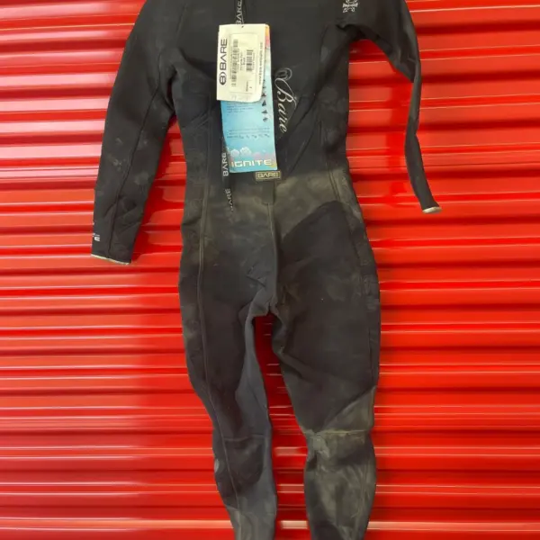 Bare Women's Full Wetsuit 3/2mm Ignite Size 8, Black