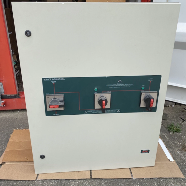 APC Service Bypass Panel Switch 208 V 3 Phase 40kW 1 Mod 1 Main - SBP40KFC1M1