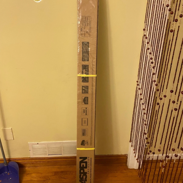 ASPEN A72 SELF LOCK 3D PROJECTOR SCREEN NEW IN BOX FREE SHIPPING