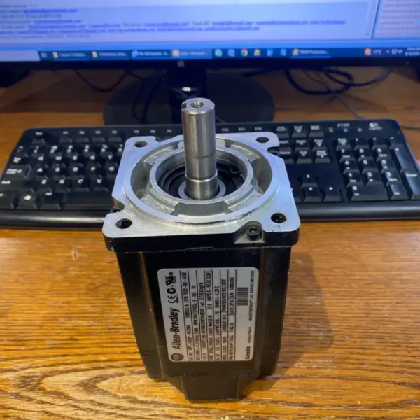 Allen Bradley MPL-A320P-MJ22AA Servo Motor 3ph 1.8hp 5000rpm 3.05nm 230v-ac