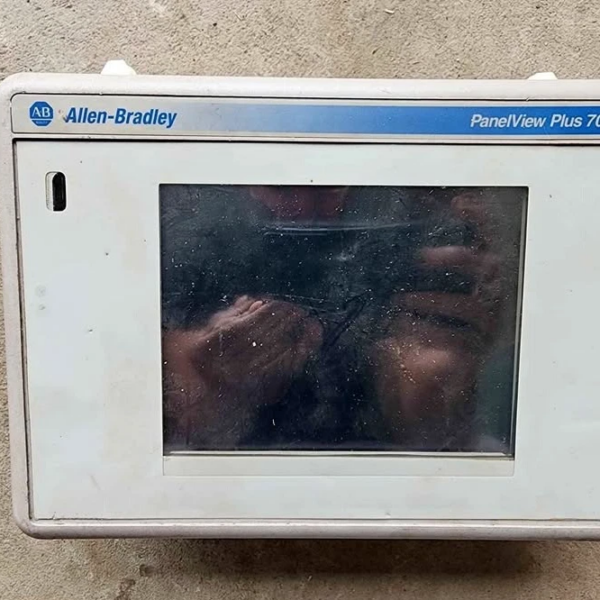 Allen Bradley 2711P-T7C4D1 PanelView Plus 700 Series A Touch Panel 2711P-RP1